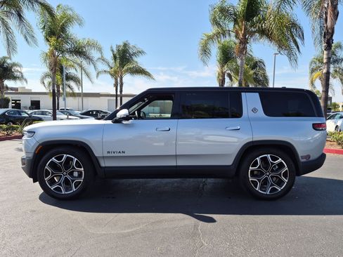 Used 2025 Rivian R1S Adventure Dual AWD/4WD image 7