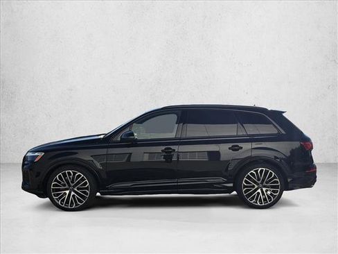 New 2026 Audi SQ7 Prestige image 8