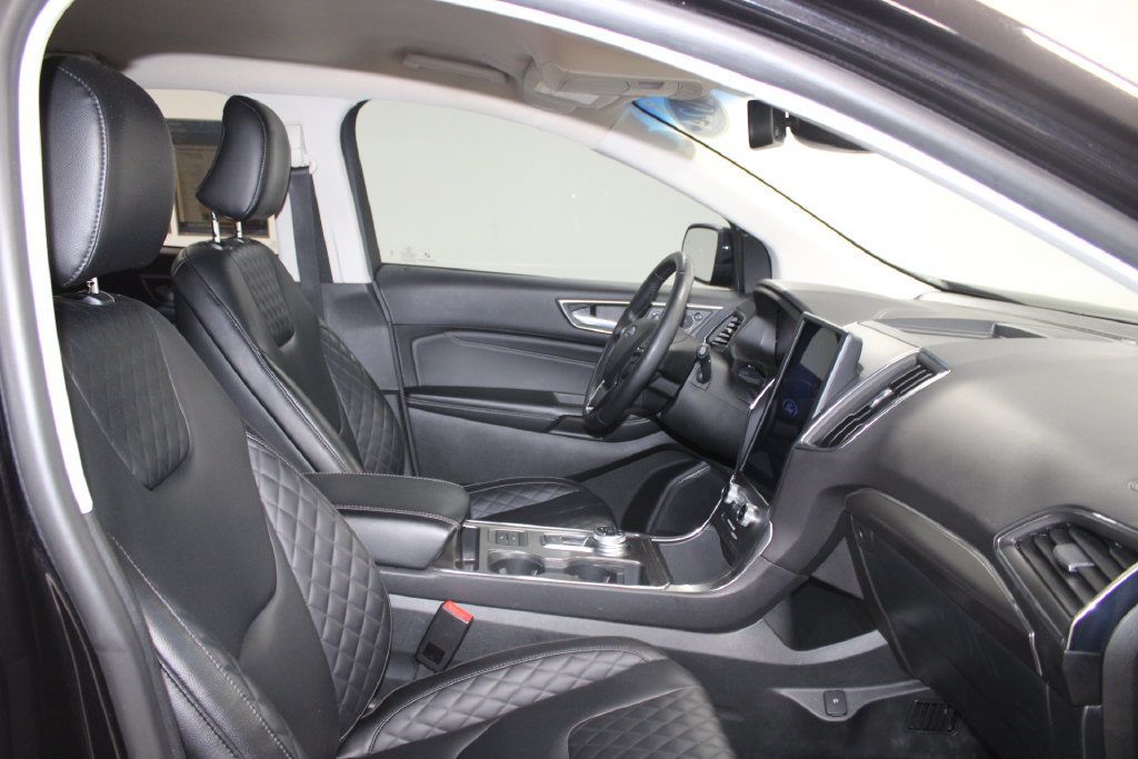 Used 2024 Ford Edge Titanium AWD/4WD image 27