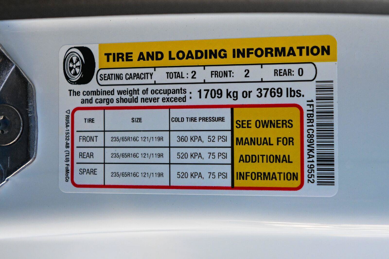 New 2027 Ford Transit 250 148 Medium Roof RWD image 32