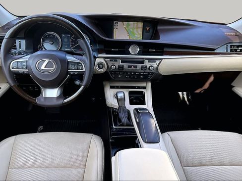 Used 2018 Lexus ES 350 w/ Navigation System Package FWD image 15