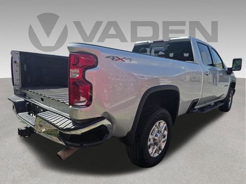 Used 2020 Chevrolet Silverado 3500 LTZ w/ LTZ Plus Package AWD/4WD image 14