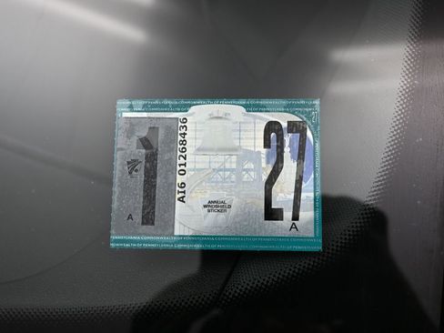 Used 2023 Audi Q4 e-tron Premium w/ Convenience Package image 9