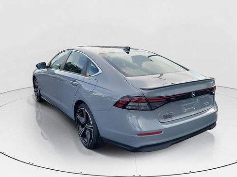 Used 2025 Honda Accord Sport image 30