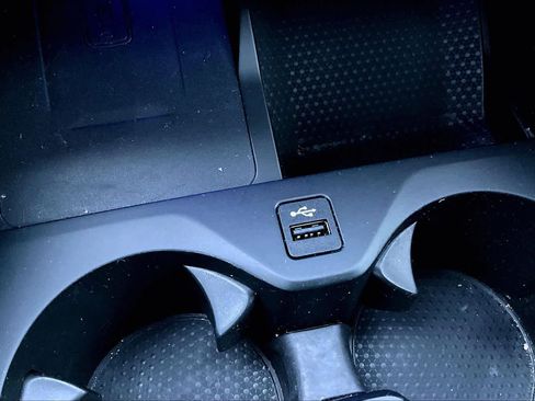 Used 2025 BMW X5 sDrive40i w/ Premium Package image 34