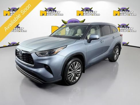 Used 2021 Toyota Highlander Platinum AWD/4WD image 1