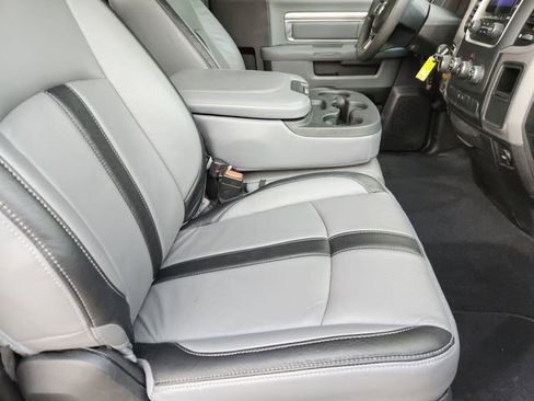 Used 2019 RAM 1500 Tradesman w/ Chrome Plus Package image 13