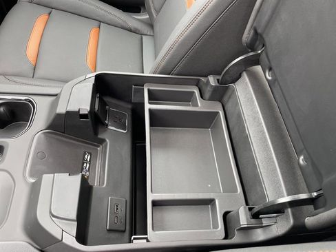 Used 2025 GMC Sierra 1500 AT4 w/ AT4 Premium Package image 22