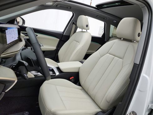 Used 2025 Audi Q5 Premium w/ Convenience Package AWD/4WD image 10