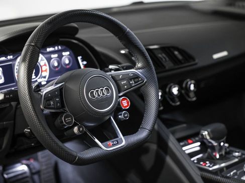 Used 2022 Audi R8 V10 performance image 38