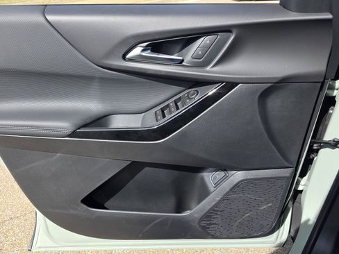 New 2026 Chevrolet Equinox LT w/ Convenience Package II image 17