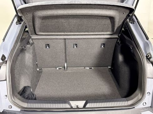 Certified 2024 Volkswagen ID.4 2WD image 21