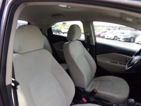Used 2012 Kia Rio LX w/ PWR Pkg image 21