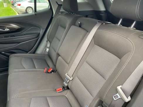 Used 2024 GMC Terrain SLE AWD/4WD image 22