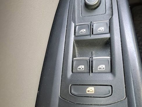 Used 2021 Volkswagen Atlas S image 15