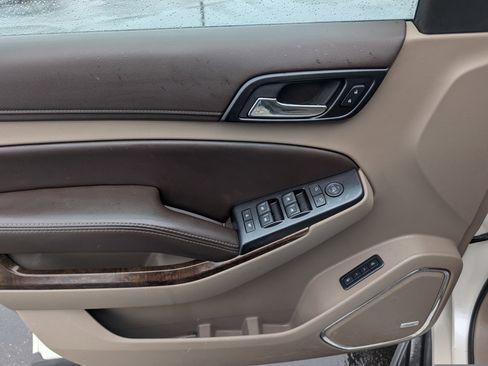 Used 2015 Chevrolet Suburban LT w/ Max Trailering Package image 11