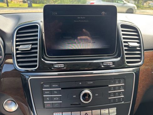 Used 2018 Mercedes-Benz GLE 350 4MATIC w/ Premium 2 Package image 33