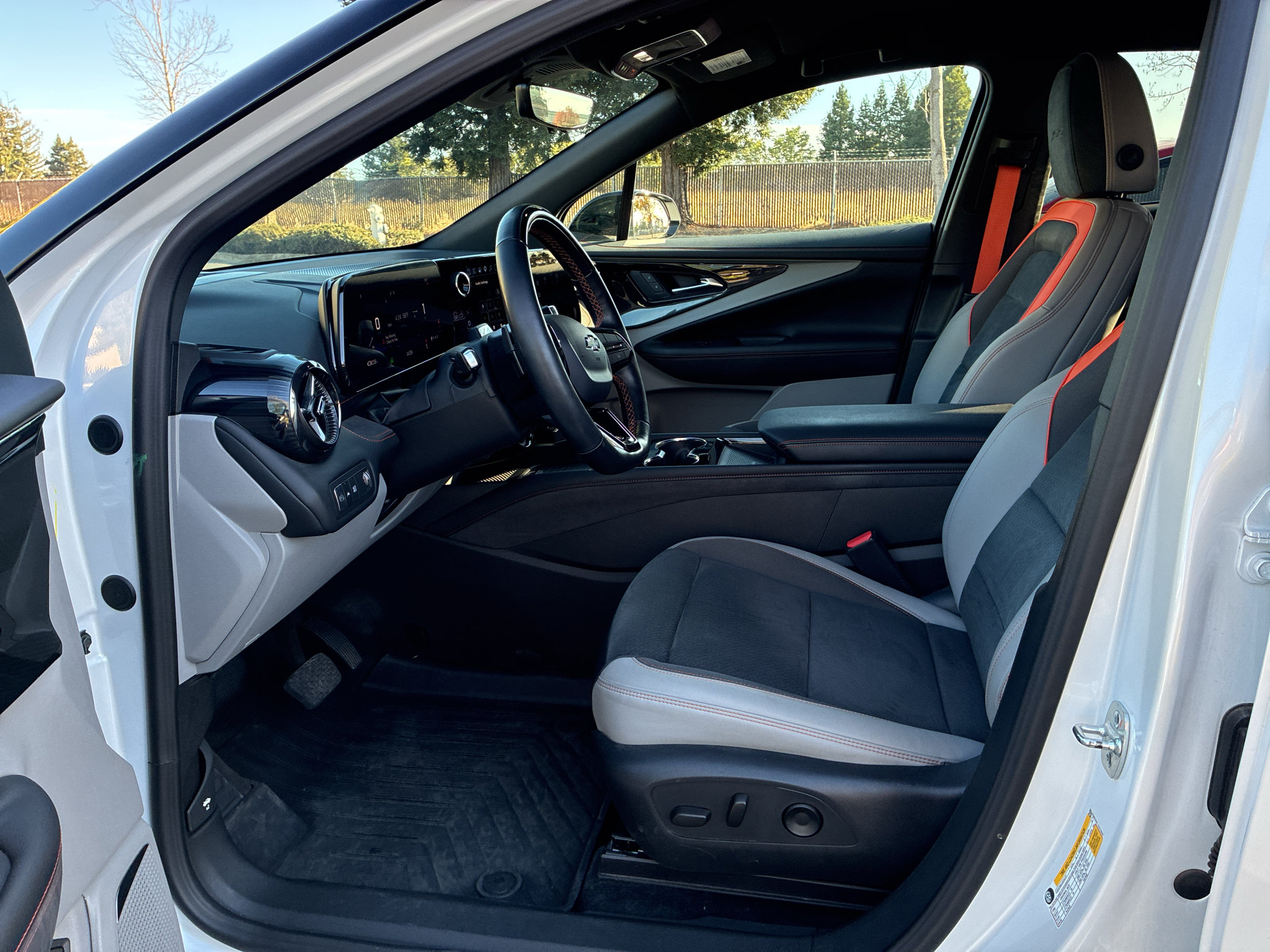 Used 2025 Chevrolet Blazer EV SS AWD/4WD image 14