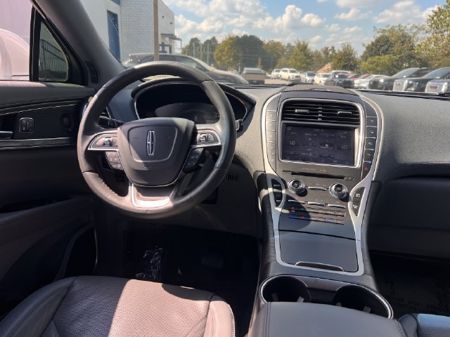Used 2020 Lincoln Nautilus Reserve FWD image 16