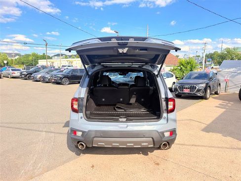 Used 2023 Honda Passport TrailSport image 4