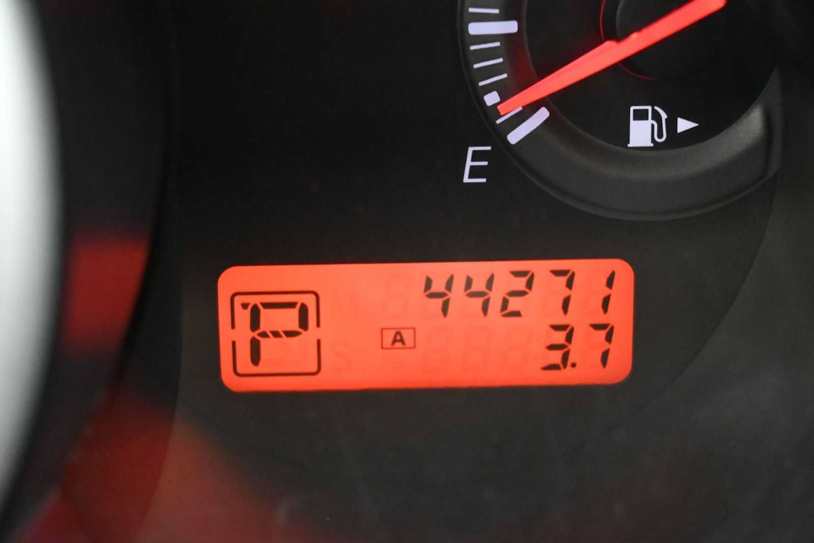 Used 2011 Nissan Versa 1.8 S FWD image 16