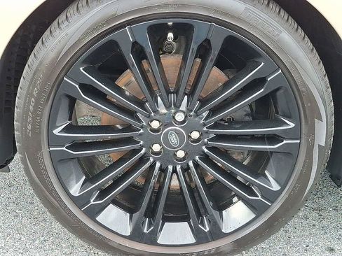 Certified 2026 Land Rover Range Rover Velar Dynamic SE image 8