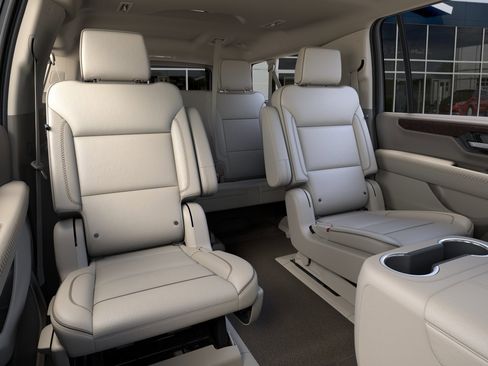 New 2026 GMC Yukon XL Denali w/ Denali Reserve Package RWD image 17