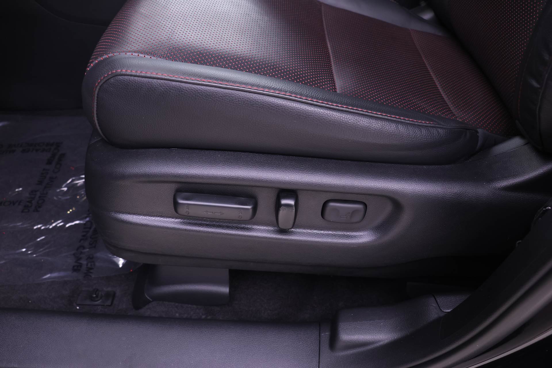 Certified 2025 Honda Ridgeline Black Edition image 9