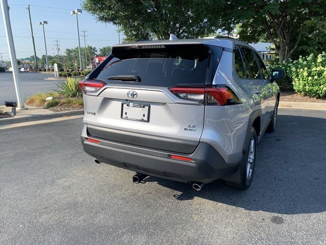 Certified 2025 Toyota RAV4 LE AWD/4WD image 8