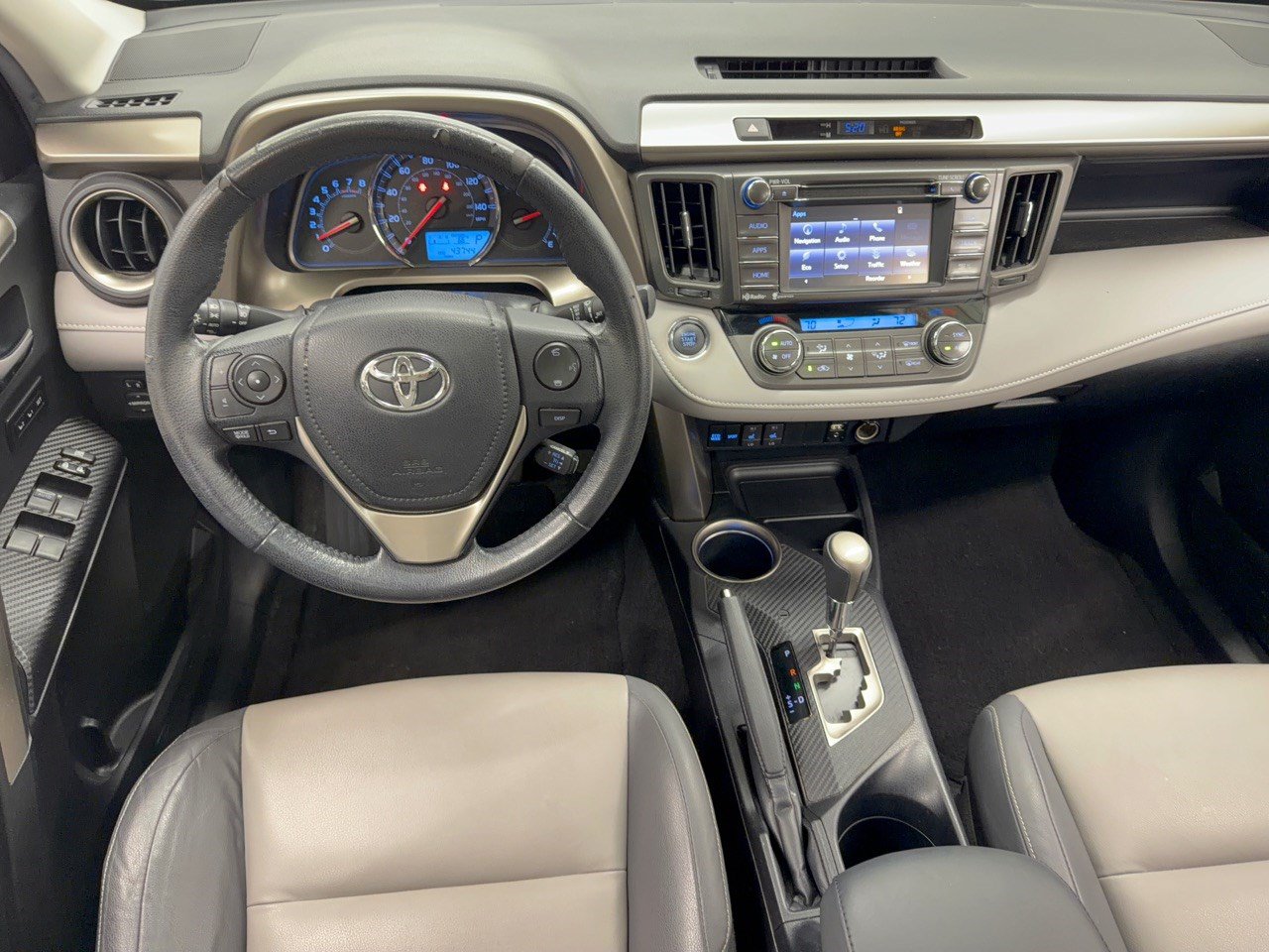 Used 2015 Toyota RAV4 Limited AWD/4WD image 17