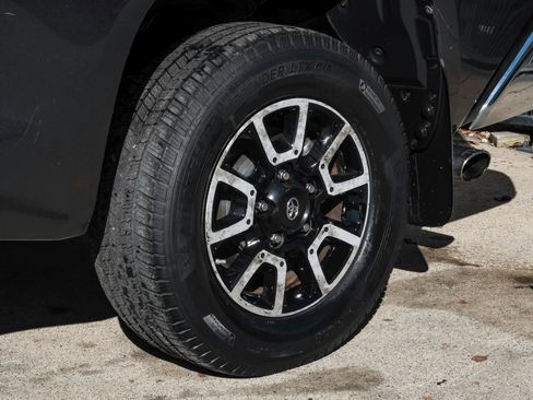 Used 2015 Toyota Tundra Limited w/ TRD Off Road Package image 62