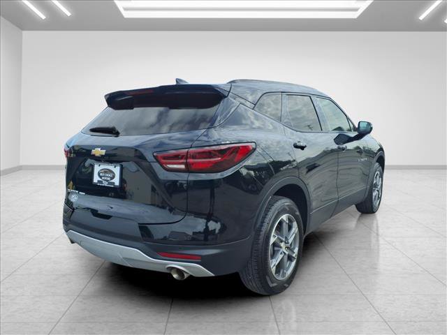 Used 2024 Chevrolet Blazer LT AWD/4WD image 10