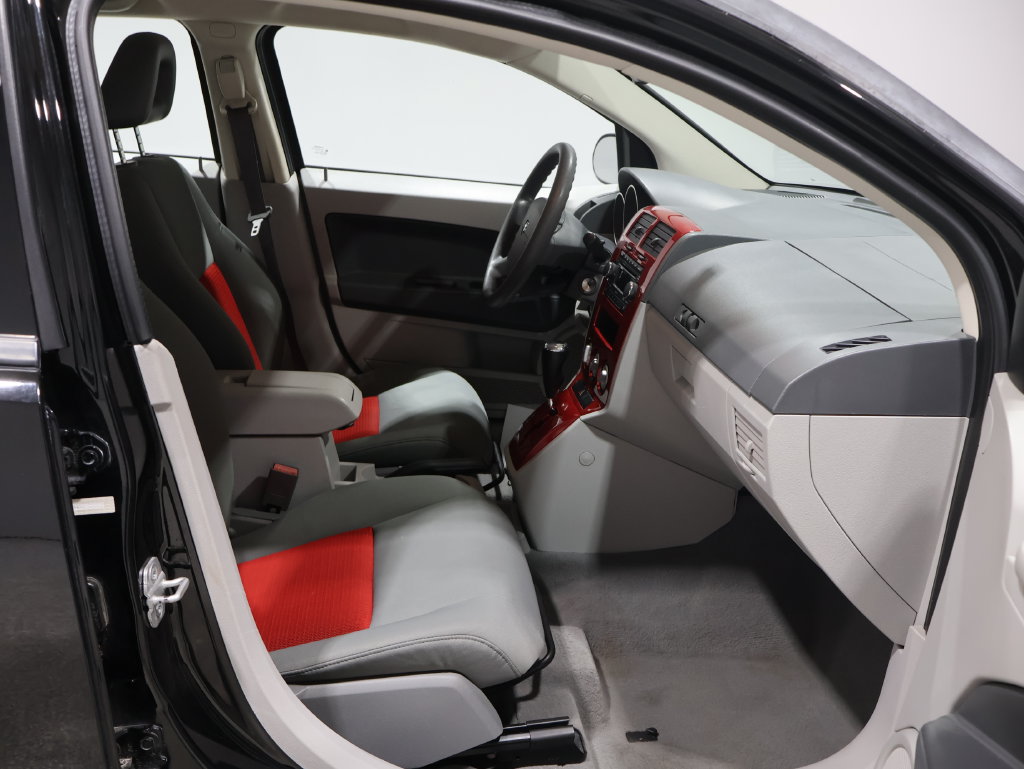 Used 2007 Dodge Caliber SXT FWD image 22