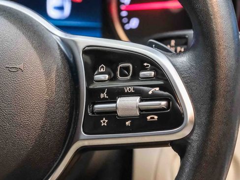 Used 2019 Mercedes-Benz C 300 Sedan image 20