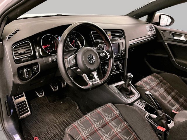 Used 2017 Volkswagen GTI S FWD image 12
