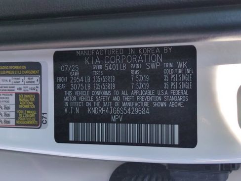 Certified 2025 Kia Sorento EX FWD image 36