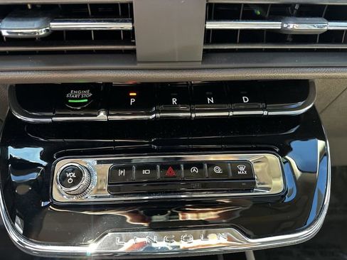 Certified 2024 Lincoln Corsair AWD w/ Equipment Group 101A image 24