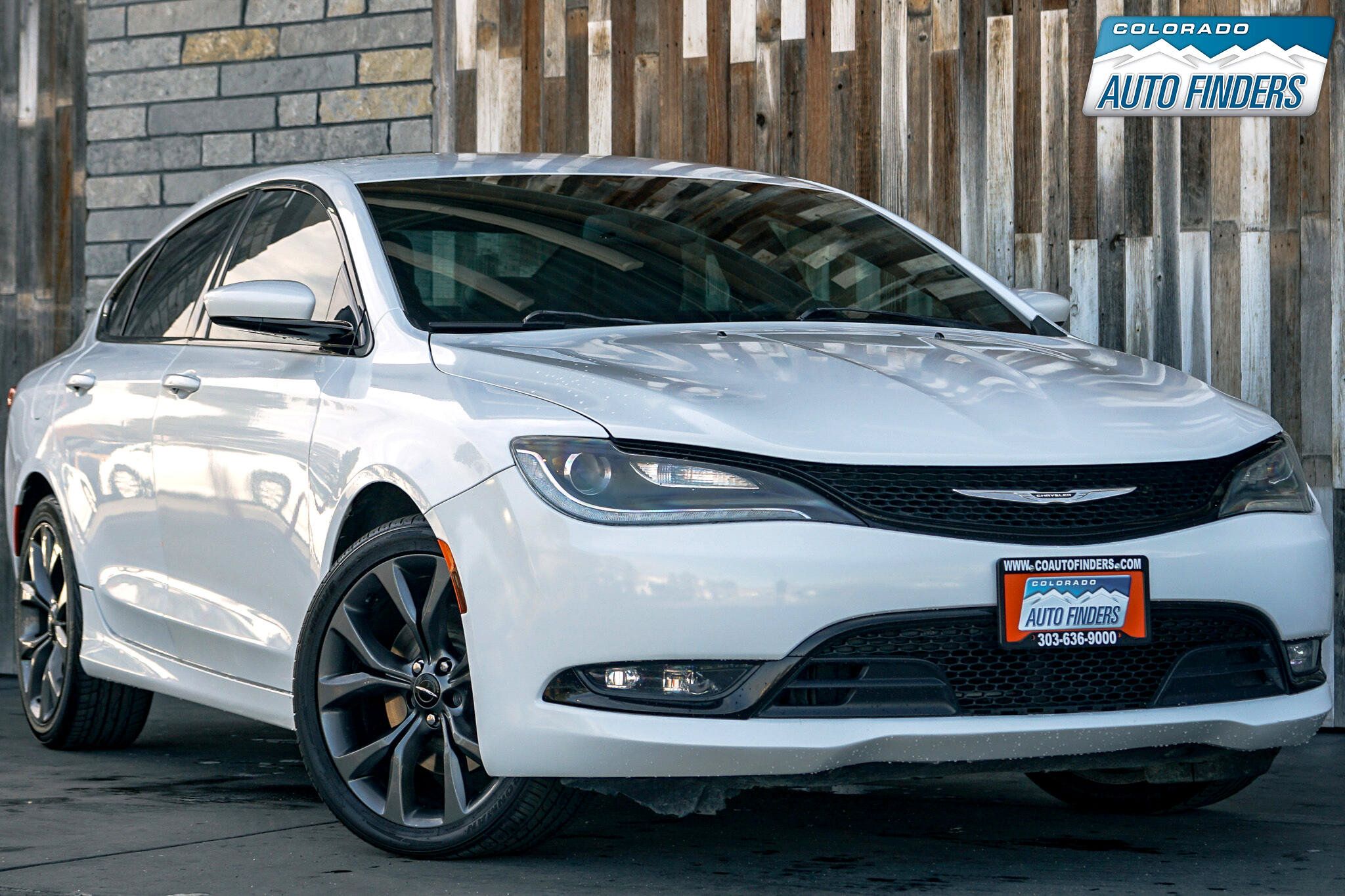 Used 2015 Chrysler 200 S w/ Navigation & Sound Group I AWD/4WD image 8