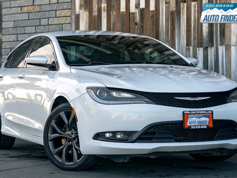 Used 2015 Chrysler 200 S w/ Navigation & Sound Group I image 8
