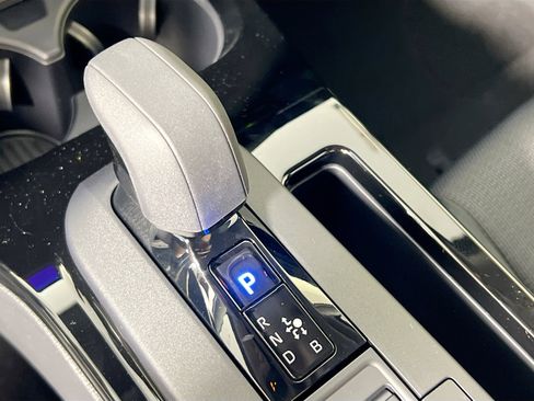 New 2026 Toyota Prius LE image 25