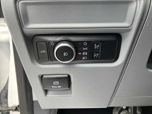 Used 2024 Ford F150 XLT AWD/4WD image 19