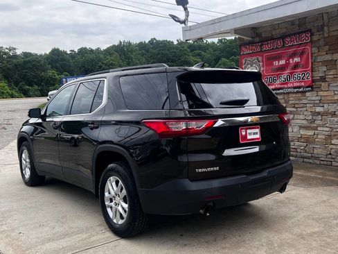 Used 2019 Chevrolet Traverse LT FWD image 4
