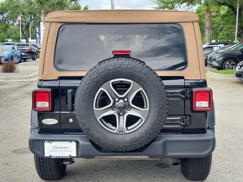 Used 2020 Jeep Wrangler Unlimited Sport AWD/4WD image 9