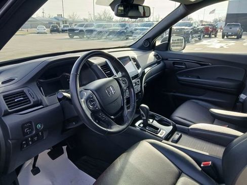Used 2019 Honda Ridgeline Black Edition image 9