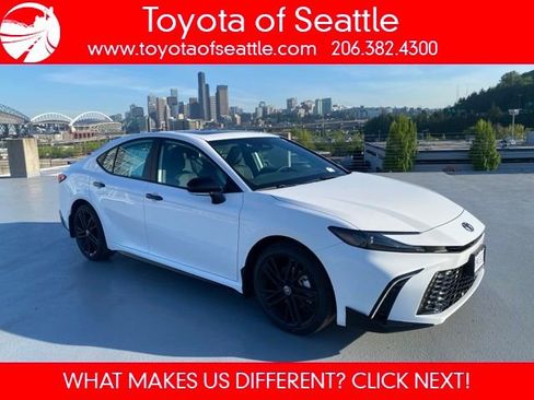 New 2026 Toyota Camry Hybrid AWD/4WD image 1
