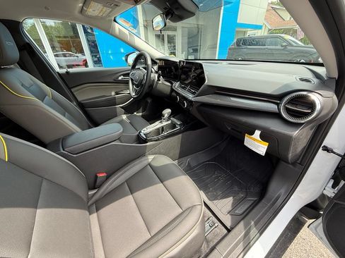 Used 2026 Chevrolet Trax ACTIV w/ Driver Confidence Package FWD image 39