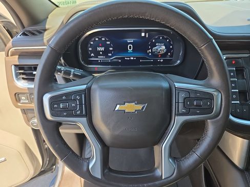 Used 2022 Chevrolet Tahoe LT w/ Luxury Package RWD image 15