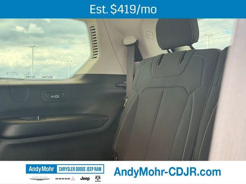 Used 2023 Jeep Grand Cherokee L Laredo w/ Luxury Tech Group I AWD/4WD image 33