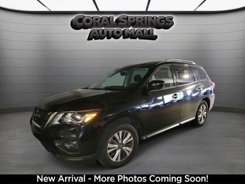 Used 2019 Nissan Pathfinder SV FWD image 4