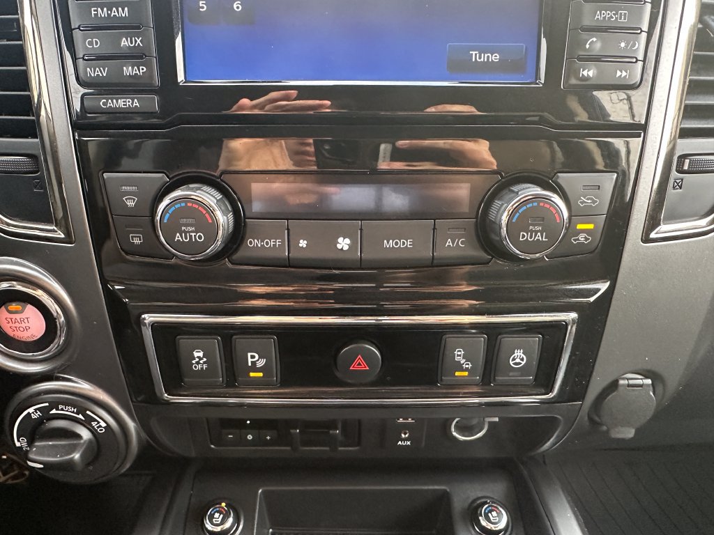 Used 2016 Nissan Titan Platinum Reserve AWD/4WD image 17
